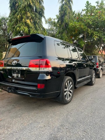 Venda Toyota Land Cruiser - 2014