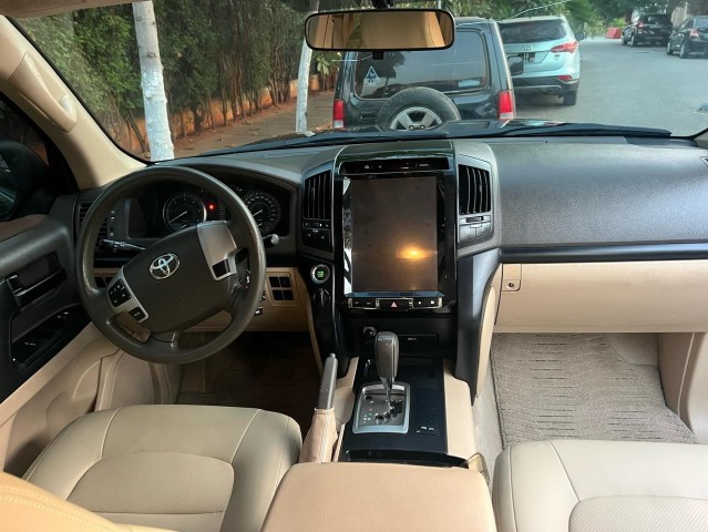 Venda Toyota Land Cruiser - 2014