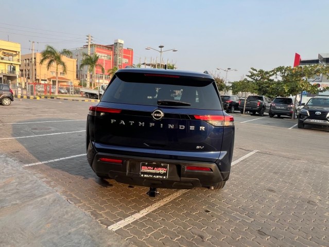 Venda NISSAN PATHFINDER