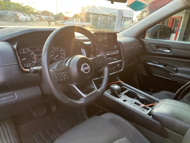 Venda NISSAN PATHFINDER