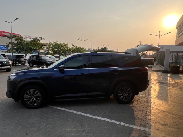 Venda NISSAN PATHFINDER