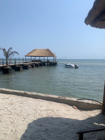 Venda Resorte a beira Mar (Luanda nos Ramiros )
