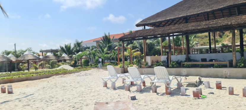 Venda Resorte a beira Mar (Luanda nos Ramiros )