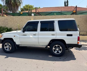 Comprar TOYOTA LAND CRUISER EXECUTIVO