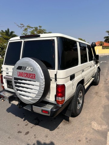 Venda TOYOTA LAND CRUISER EXECUTIVO