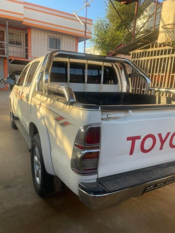Venda Toyota Hylux a venda