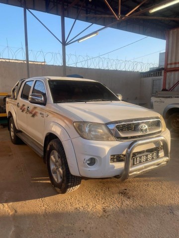 Venda Toyota Hylux a venda