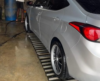 A venda Hyundai Elantra a venda