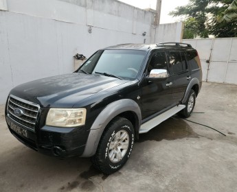 A venda Ford Evereste