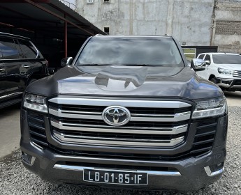 Comprar Land CRUISER LC300