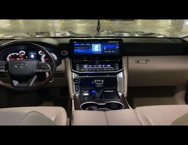 Venda Land CRUISER LC300