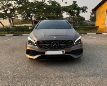 A venda MERCEDES-BENZ CLA250 Full Options