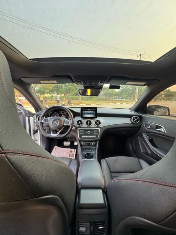 Venda MERCEDES-BENZ CLA250 Full Options