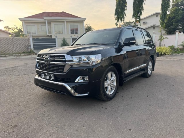 Venda TOYOTA LAND CRUISER | VX