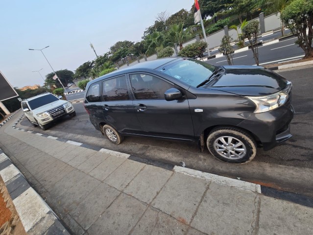 Venda TOYOTA AVANZA
