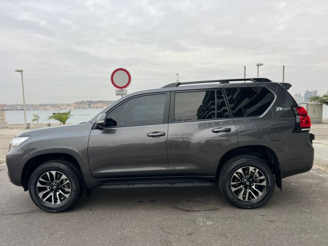 Venda TOYOTA LAND CRUISER | PRADO 70th Aniversary