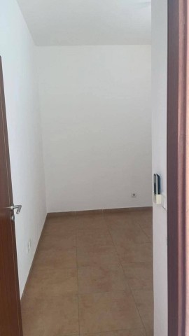 Venda Vivenda V3 no condomínio Acácias