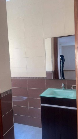 Venda Vivenda V3 no condomínio Acácias