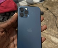 A venda Iphone 12 Pro 128 GB