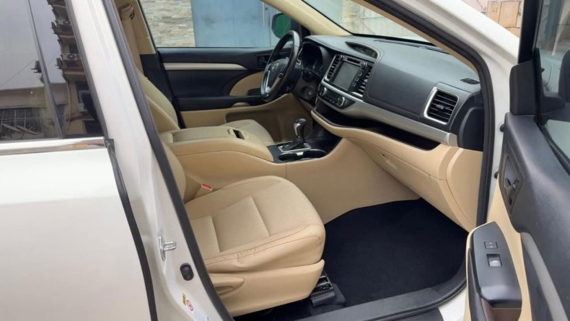 Venda TOYOTA HIGHLANDER