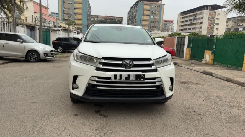 Venda TOYOTA HIGHLANDER