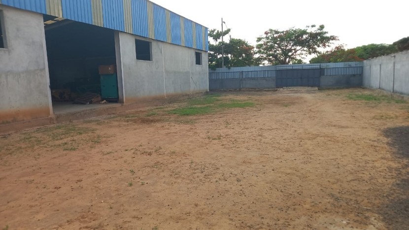 Venda ESTALEIRO NO ZANGO