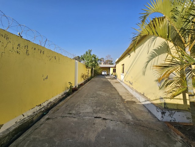 Venda CASA T3 LUBANGO