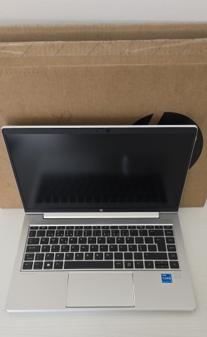 Venda Portátil HP ProBook 450 G8 Intel Core i5 11ª Geração, 16GB RAM, 512GB SSD, Windows 11 Pro 64bits