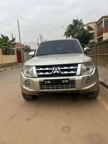 Venda Mitsubishi Pajero GLS 2013
