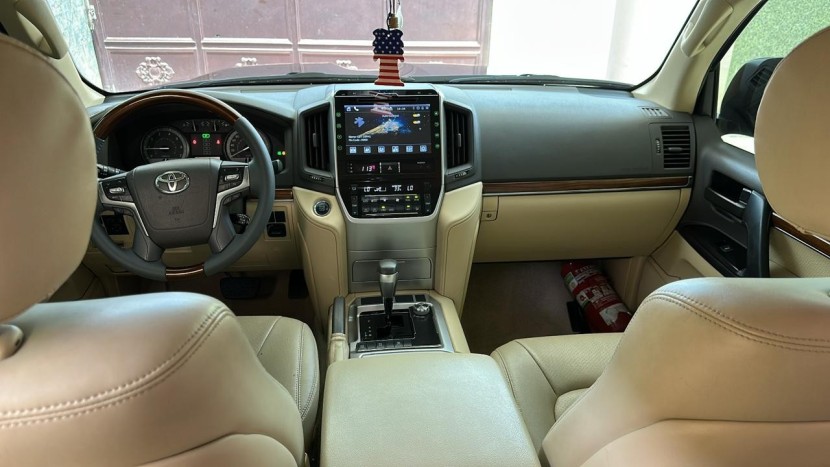 Venda TOYOTA LAND CRUISER GXR