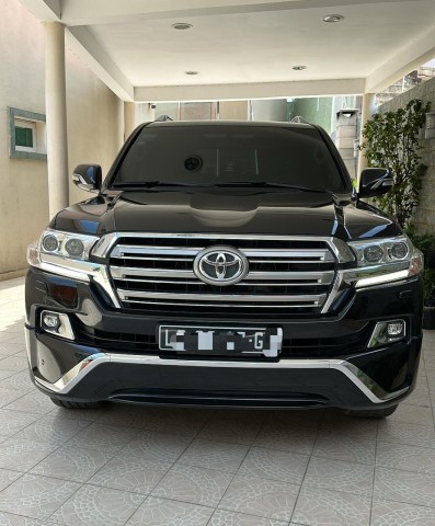 Venda TOYOTA LAND CRUISER GXR