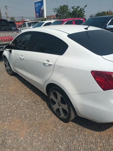 Venda Hyundai Kia Rio (Motor seco)