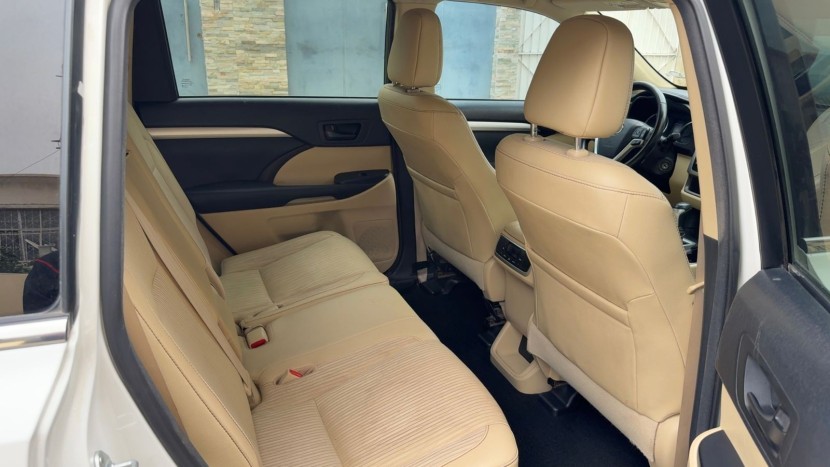 Venda TOYOTA HIGHLANDER
