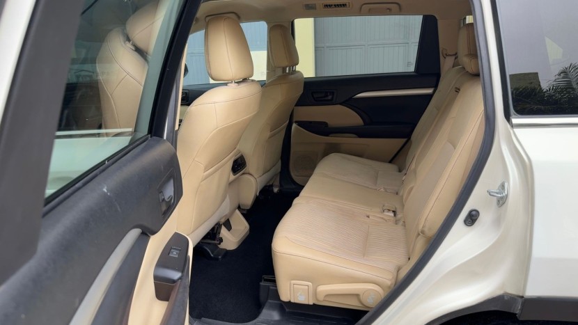 Venda TOYOTA HIGHLANDER