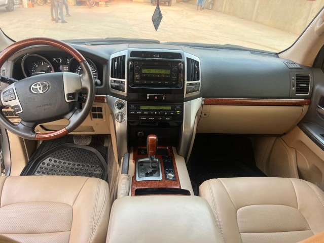 Venda TOYOTA LAND CRUISER | VX