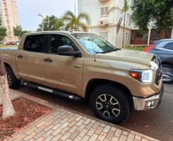 A venda TOYOTA TUNDRA