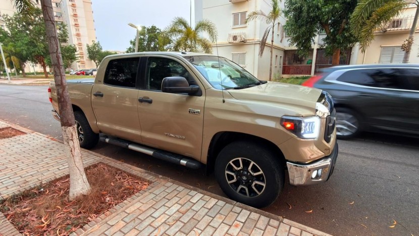 Venda TOYOTA TUNDRA