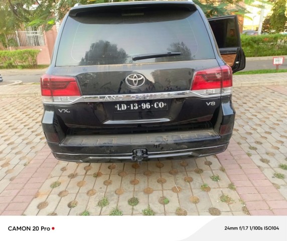Venda V8