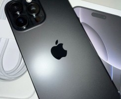 A venda Iphone 16 Pro Max 1TB