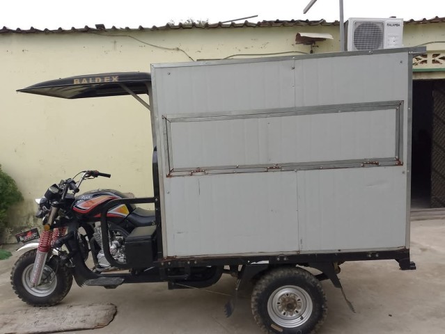 Venda Moto de 3 rodas de 180 CC