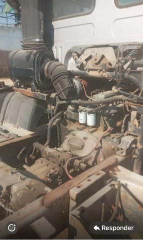 Venda Vendo Volvo FL6 14 caixa frigorífica de 12 mil kg de capacidade.