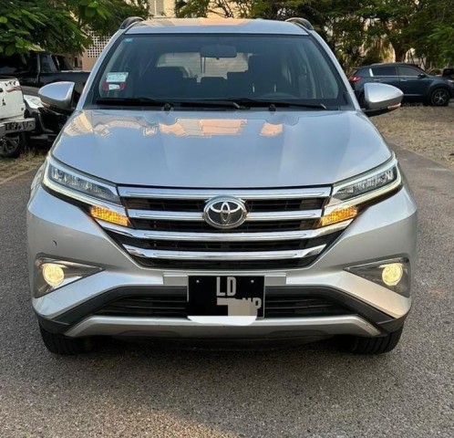 Venda TOYOTA RUSH