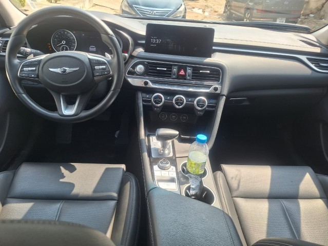 Venda GENESIS G70