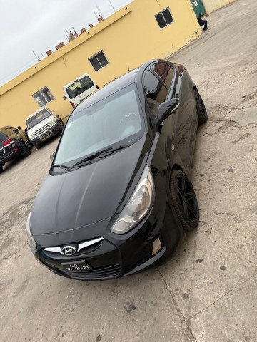 Venda HYUNDAI ACCENT