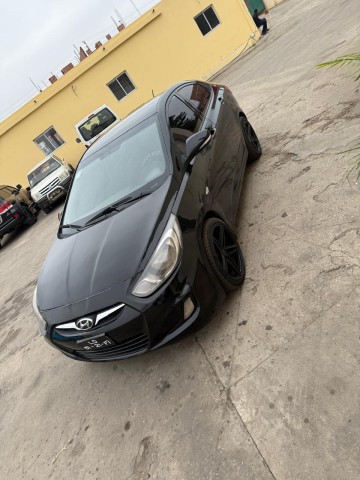 Venda HYUNDAI ACCENT