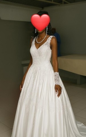 Venda Vestido de noiva com calda longa Removível