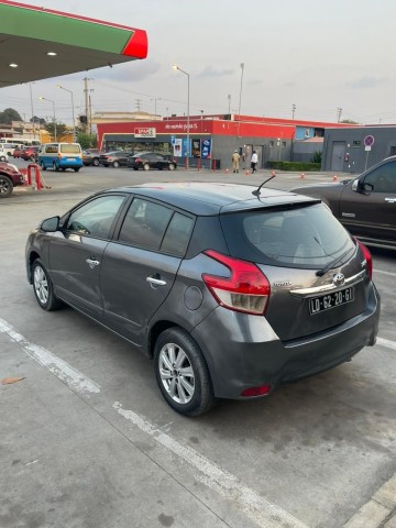 Venda Vendo Toyota Yaris Limpo