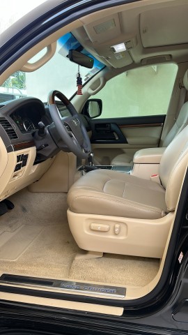 Venda TOYOTA LAND CRUISER