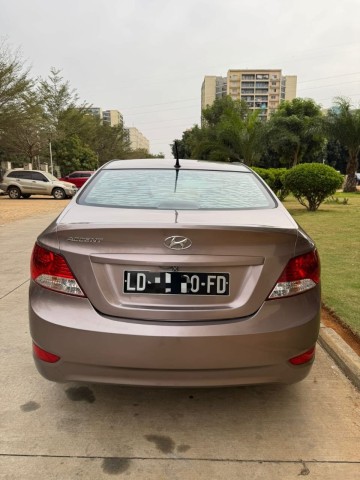 Venda HYUNDAI ACCENT
