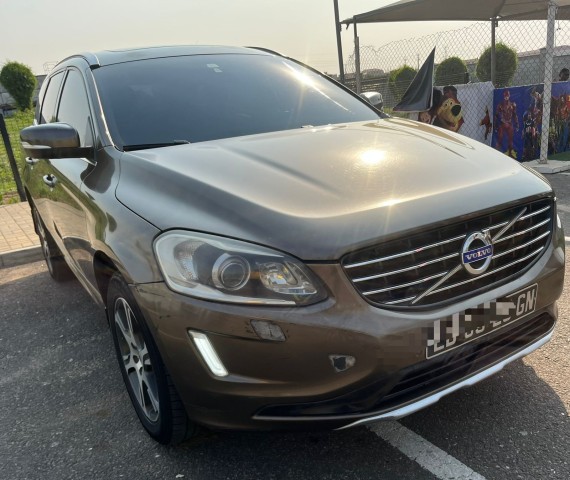 Venda VOLVO XC60 | 2015